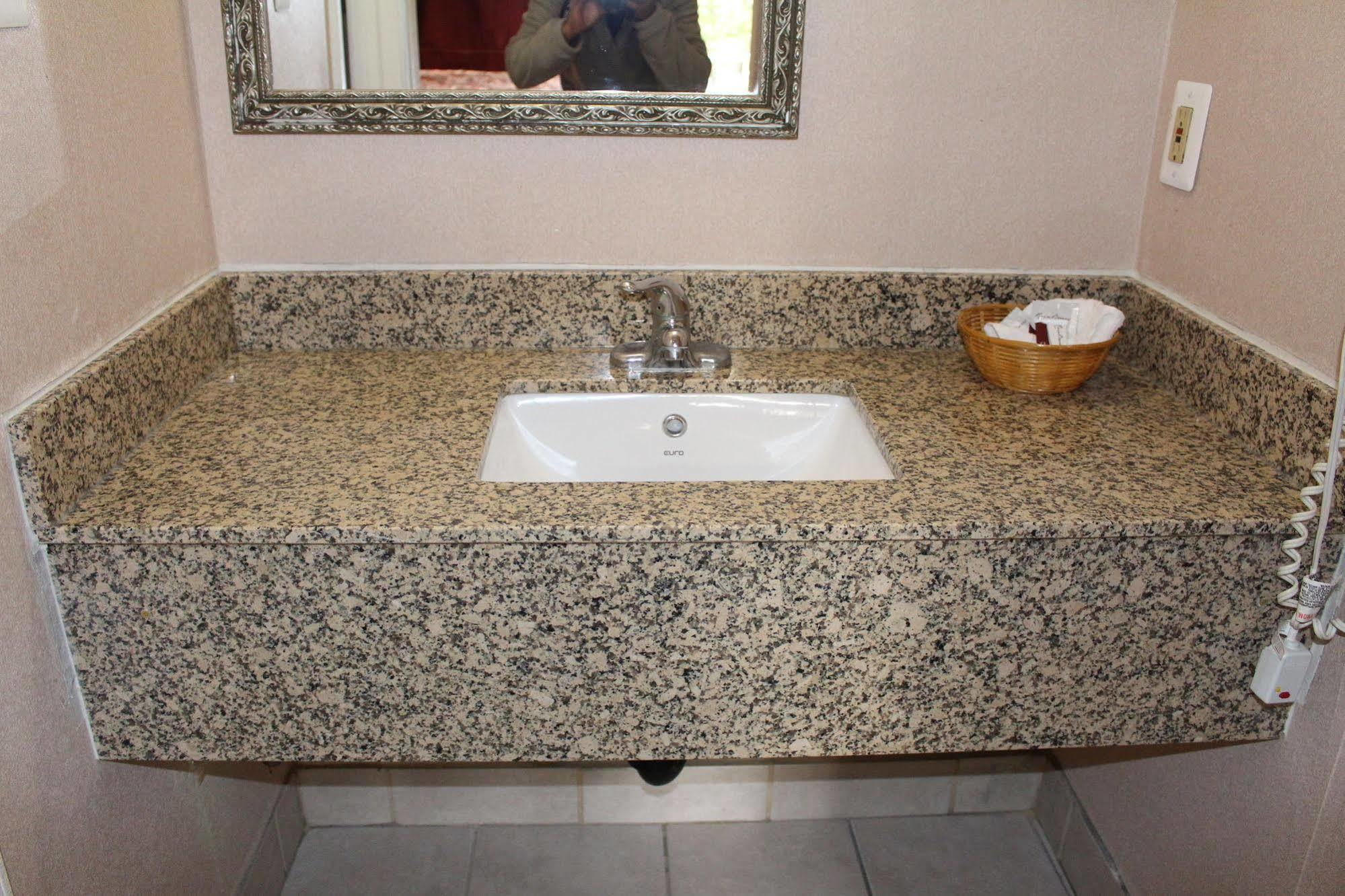 Highlander Motor Inn Atlantic City กัลโลเวย์ ภายนอก รูปภาพ